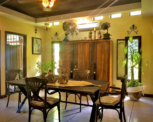 Hermosa Casa en Venta en Santo Domingo