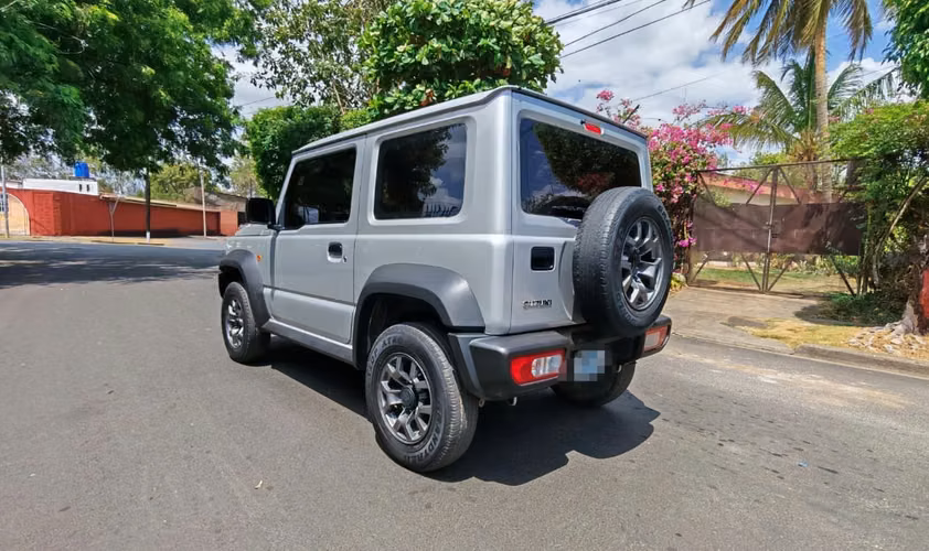 SUZUKI JIMNY 4X4 AÑO 2024 51,000 KILÓMETROS