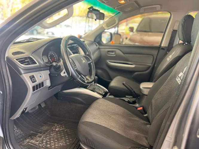 Mitsubishi L200 año 2017