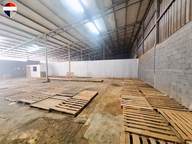 Bodega en alquiler con excelente ubicación