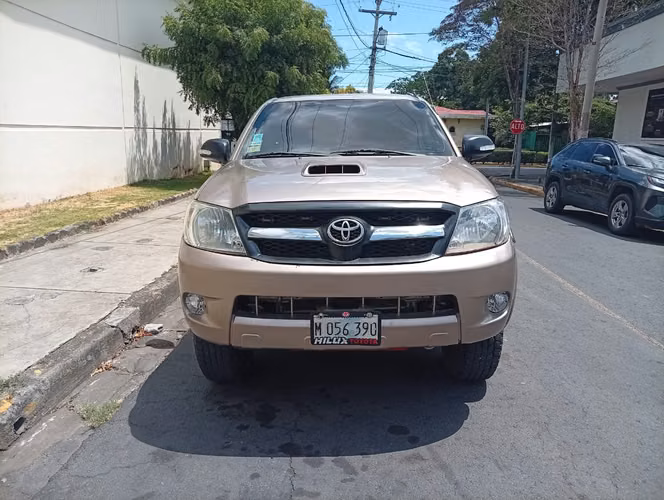 Toyota Hilux 3l 2006 automatico