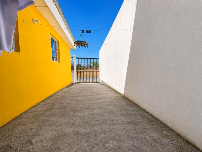 CASA DE 2 PLANTAS EN CIUDAD DORAL / U$72,000