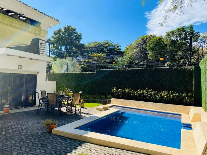 AP-Vendo casa en Carretera Masaya km 11