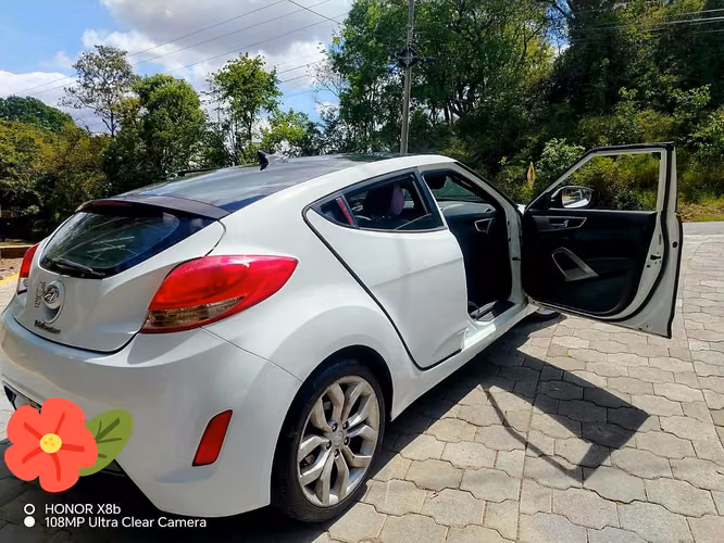 Hyundai Veloster
