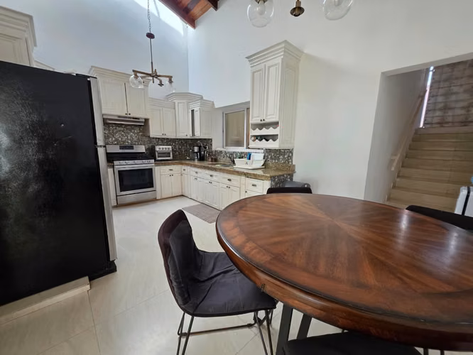 YA-Casa en Renta en Altos de Ticomo – Exclusividad y Amplitud - Imagen 10