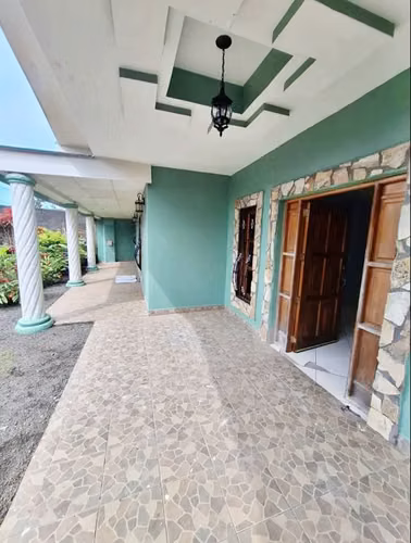Hermosa Casa con Piscina en Venta – Villa Hermosa, Diriamba