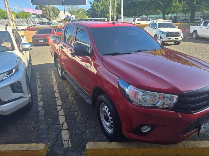 Hilux 4x2 2024