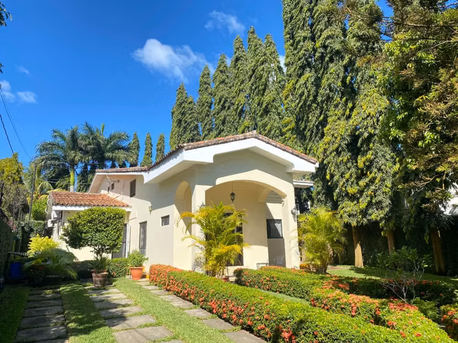 CASE OF LIGHT IN SALE - 124; Residential Campo Bello