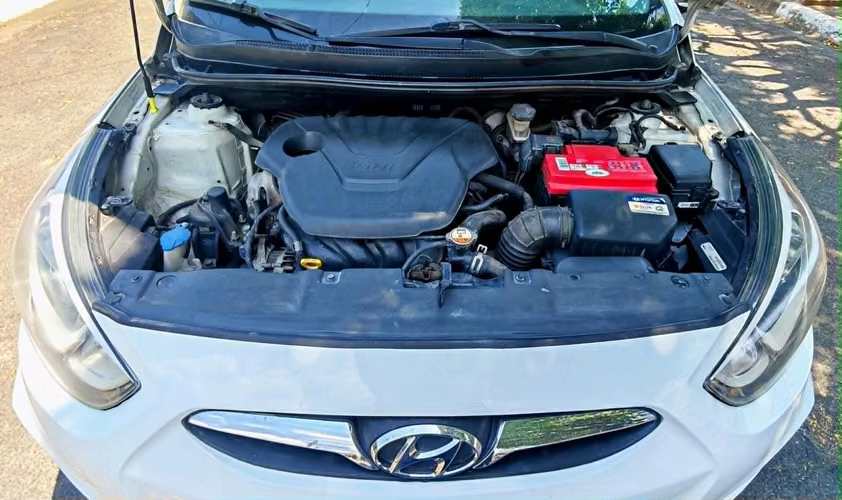 HYUNDAI ACCENT HATCHBACK MECANICO AÑO 2017