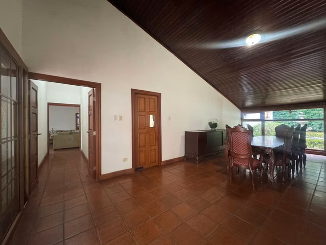 Venta de Casa en Villa Fontana Sur - Imagen 7