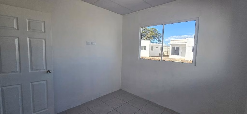 Renta de Casa Nueva en Carretera Nueva a Leon en Residencial Ciudadela Trinidad AH