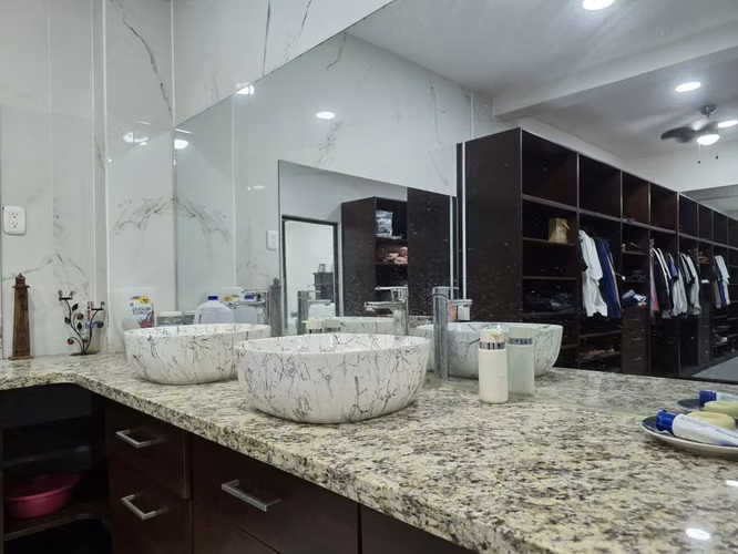HERMOSA CASA DE 5 HABITACIONES EN VENTA EN CIUDAD DORAL – NUEVA ETAPA  USD 95,000 Fondos propios