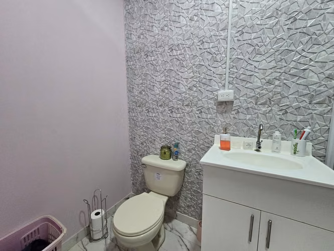 HERMOSA CASA DE 5 HABITACIONES EN VENTA EN CIUDAD DORAL – NUEVA ETAPA  USD 95,000 Fondos propios