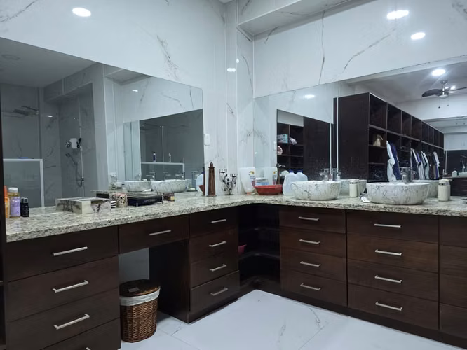 HERMOSA CASA DE 5 HABITACIONES EN VENTA EN CIUDAD DORAL – NUEVA ETAPA  USD 95,000 Fondos propios