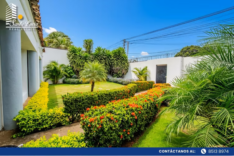 Preciosa Casa en Venta ubicada en La Estancia de Santo Domingo - LL