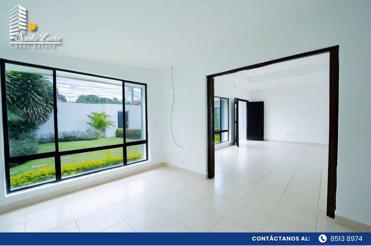 Preciosa Casa en Venta ubicada en La Estancia de Santo Domingo - LL
