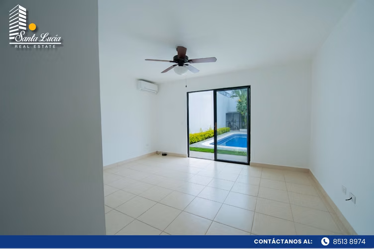 Preciosa Casa en Venta ubicada en La Estancia de Santo Domingo - LL