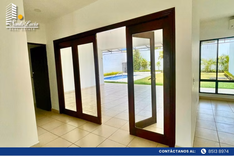 Preciosa Casa en Venta-Santo Domingo - LL - Imagen 2