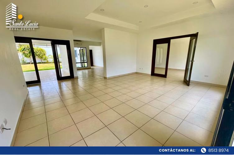 Preciosa Casa en Venta-Santo Domingo - LL - Imagen 8