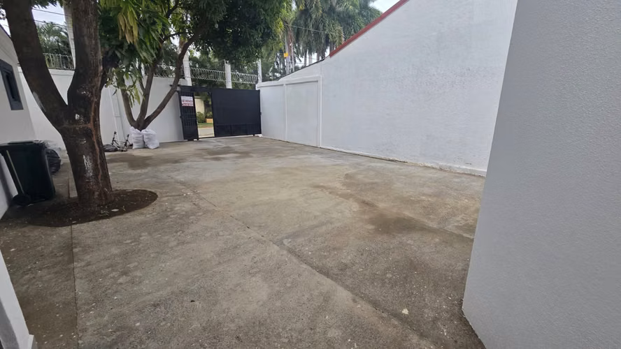 Venta de casa de dos plantas remodela en km 11 Carretera Masaya - Imagen 9