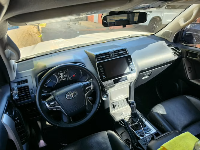 Toyota prado TXL 2021 - Imagen 7