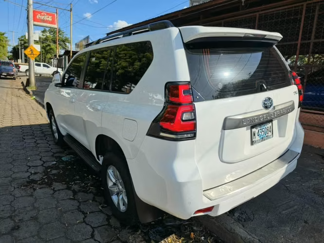 Toyota prado TXL 2021 - Imagen 5