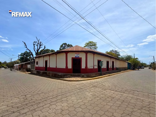 Spacious Eskinera House in Malpaisillo, León