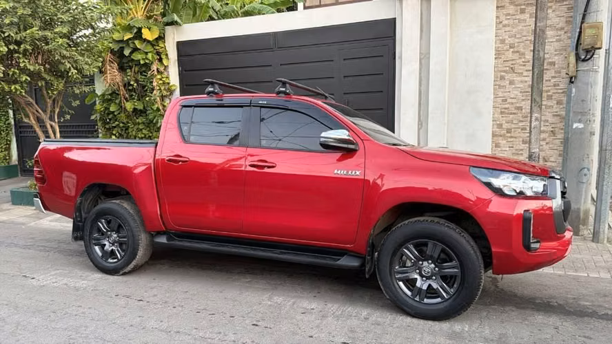 Toyota Hilux automática 2025