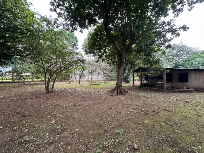 AM-¡GANGA! SE VENDE QUINTA EN LAS CUATROS ESQUINAS, ENTRE MANAGUA Y TICUANTEPE