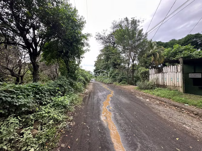 AM-¡GANGA! SE VENDE QUINTA EN LAS CUATROS ESQUINAS, ENTRE MANAGUA Y TICUANTEPE