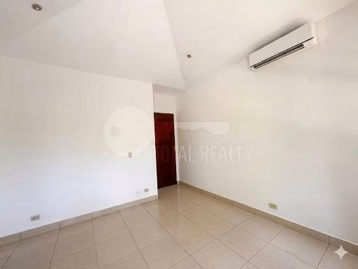 Hermosa Casa en alquiler en Carretera Sur, Managua - Imagen 8