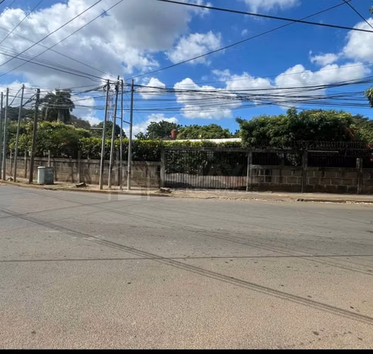 Excelente Casa en venta en Altamira, Managua - Imagen 2