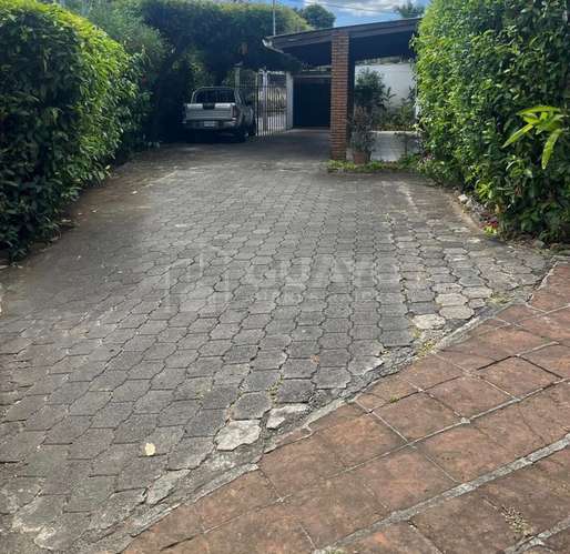 Excelente Casa en venta en Altamira, Managua