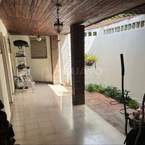 Excelente Casa en venta en Altamira, Managua
