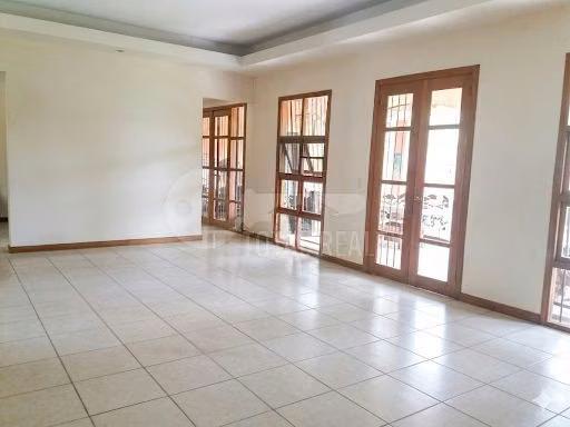 Excelente Casa en venta en Las Cumbres, Managua