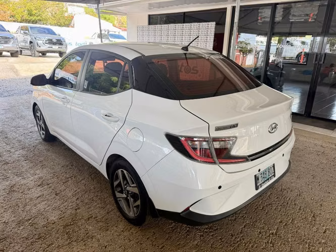 HYUNDAI GRAND I10 AÑO 2022 - Imagen 4
