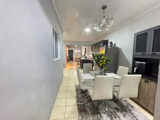 Venta de Casa en residencial San Andrés Managua carretera nueva a León - Imagen 15