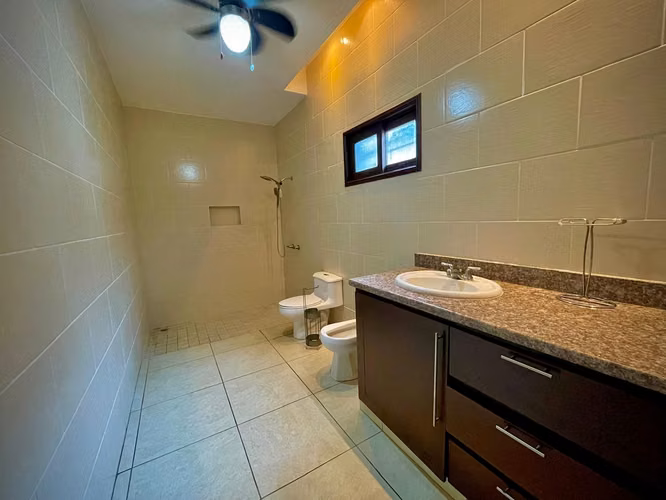 Hermosa casa en Venta en Santo Domingo - Imagen 2