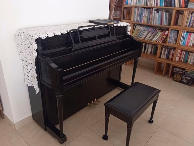 Vendo YAMAHA piano