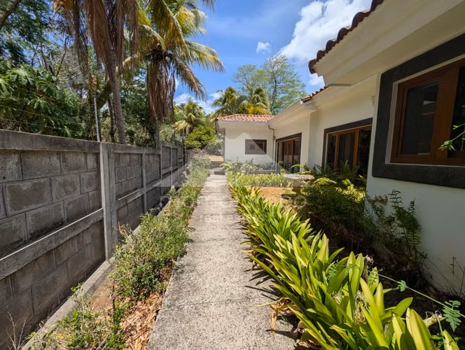 Casa en Venta Carretera Sur, Managua