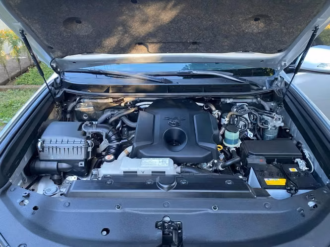 Toyota Land Cruiser Prado TXL automático 2024