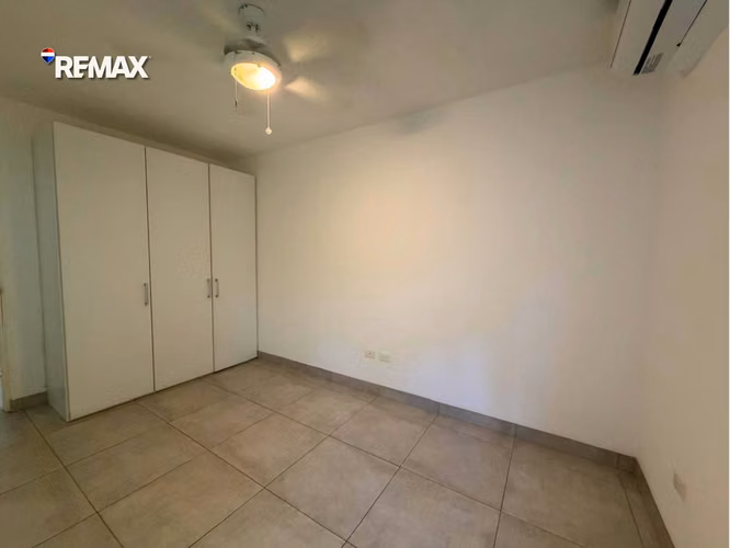 Casa Moderna en Foresta Condominio, Carretera Sur