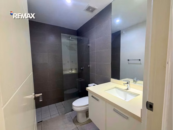 Casa Moderna en Foresta Condominio, Carretera Sur