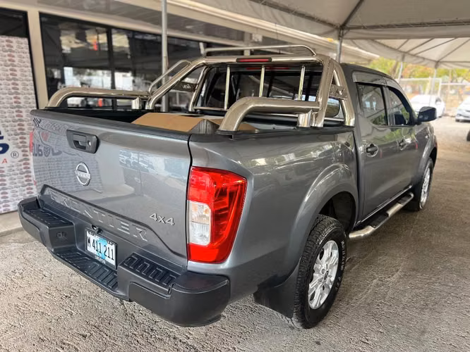 Nissan Frontier año 2025