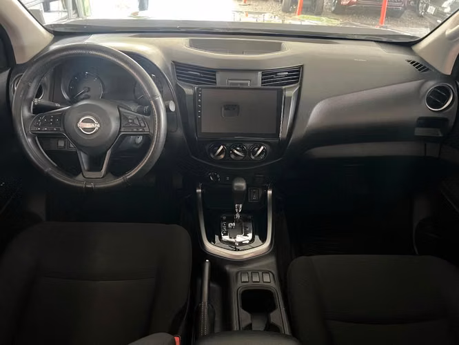 Nissan Frontier año 2025