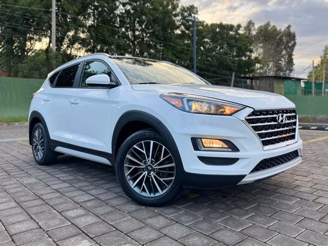 HYUNDAI TUCSON 4X4 2021 - COMO NUEVA - Imagen 2