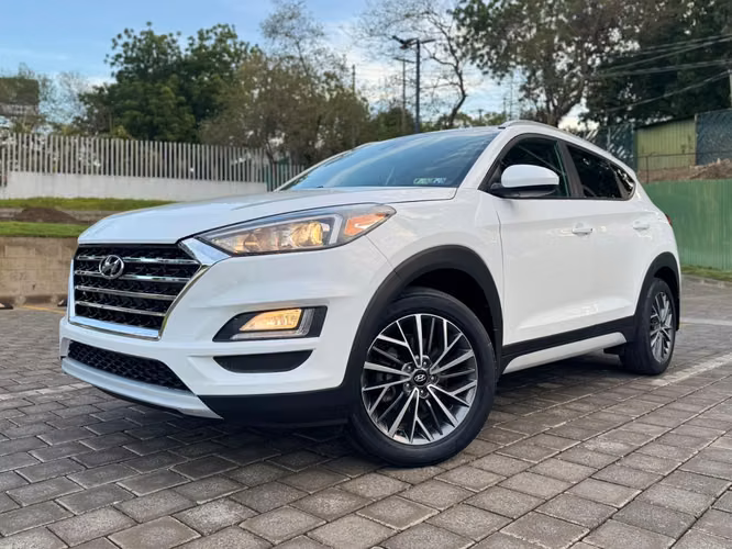 HYUNDAI TUCSON 4X4 2021 - COMO NUEVA