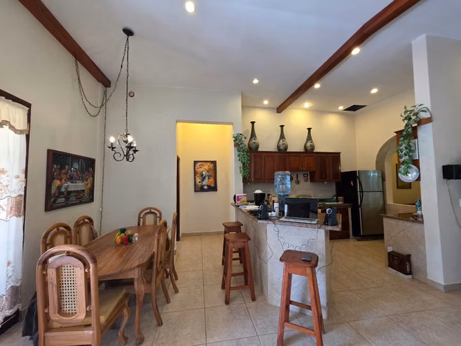  ¡TU CASA A PASOS DEL MAR TE ESTÁ ESPERANDO! 