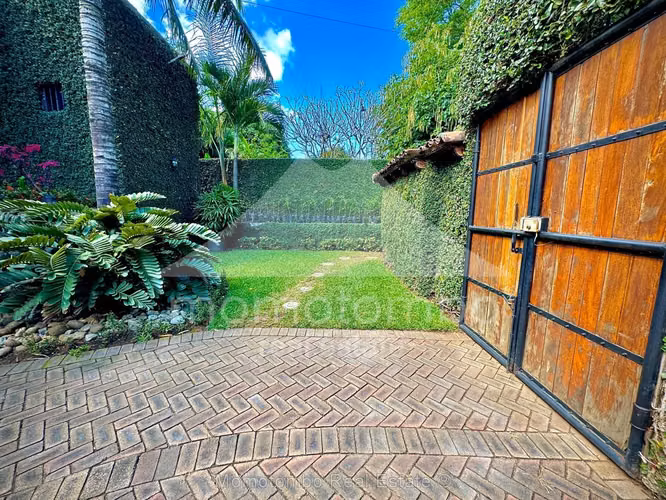 Casa en Venta Carretera Sur, Managua