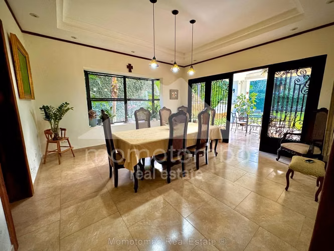 Casa en Venta Carretera Sur, Managua
